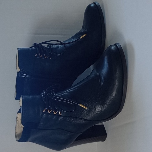 Size 39 8.5 U.S. M.Moustache (ODAJE) Black Leather Zip Up Booties Suede … - Picture 13 of 15